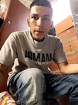 Tussi-amor online show from September 2025 05:44:01 PM