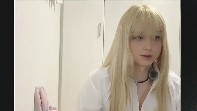 Mia032 online show from October 2025 01:56:02 PM