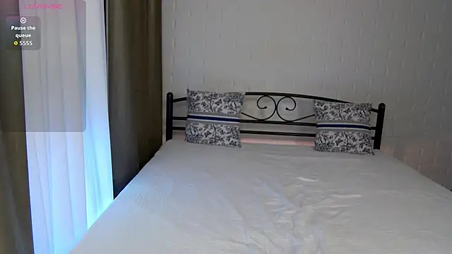 AlexsisFaee online show from February 2026 07:49:01 AM