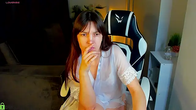 MalvinaDream online show from April 2026 03:08:01 AM
