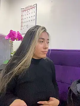  ManuVeelez online show from September 2025 03:29:01 AM