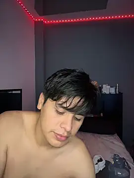 Kailertwink online show from March 2026 04:17:02 AM