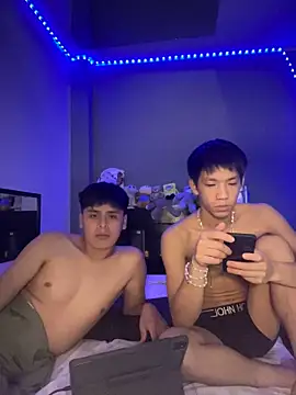 Snapshot of Kailertwink chatting on May 2026 02:16:02 AM Kailertwink online show from May 2026 02:16:02 AM