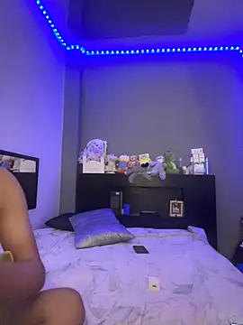 Snapshot of Kailertwink chatting on May 2026 03:23:02 AM Kailertwink online show from May 2026 03:23:02 AM