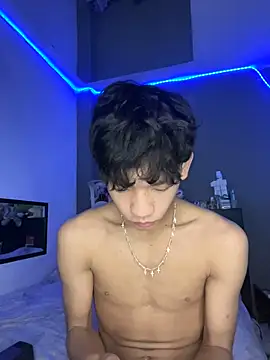 Snapshot of Kailertwink chatting on June 2026 02:11:02 PM Kailertwink online show from June 2026 02:11:02 PM