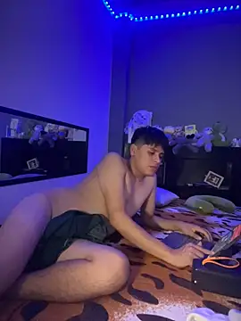 Snapshot of Kailertwink chatting on May 2026 03:33:01 AM Kailertwink online show from May 2026 03:33:01 AM