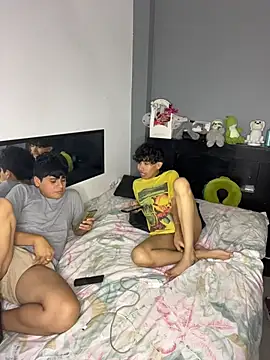 Kailertwink online show from October 2025 05:15:02 AM