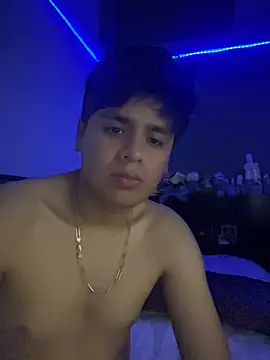 Snapshot of Kailertwink chatting on May 2026 04:12:02 PM Kailertwink online show from May 2026 04:12:02 PM