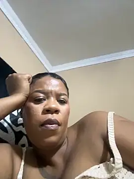 Snapshot of THICKBUNNYCHICKxxx chatting on October 2025 10:09:02 PM THICKBUNNYCHICKxxx online show from October 2025 10:09:02 PM