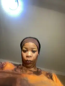 THICKBUNNYCHICKxxx online show from May 2026 08:11:02 PM