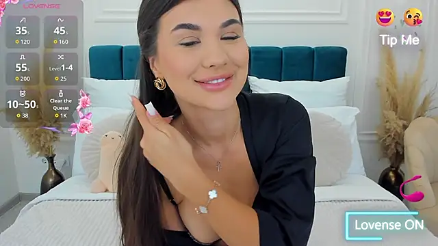 MonCarla online show from October 2025 05:40:02 AM