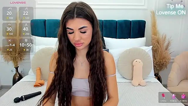 MonCarla online show from April 2026 05:33:02 AM