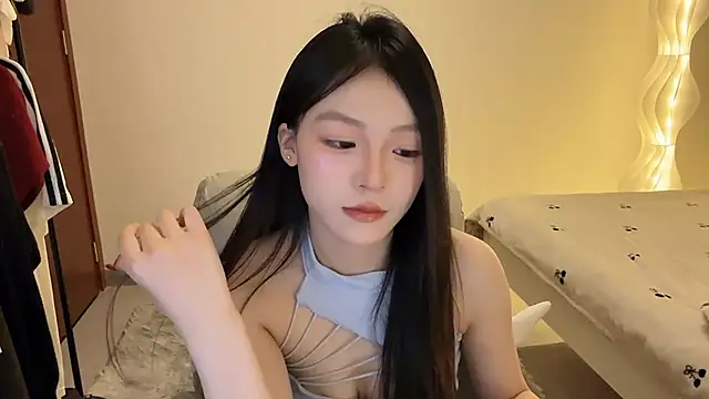 Robin-o3 online show from March 2026 06:45:02 PM