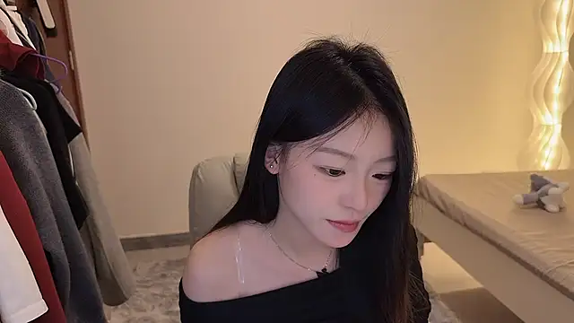 Robin-o3 online show from December 2025 04:22:01 PM