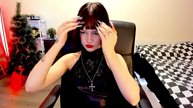 LiyaLuna online show from December 2025 01:38:02 PM