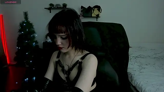 LiyaLuna online show from January 2026 11:03:01 AM