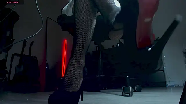 LiyaLuna online show from January 2026 01:59:01 PM