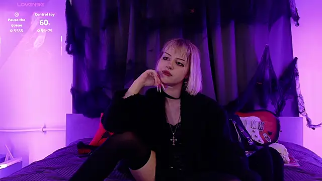 LiyaLuna online show from September 2025 02:45:02 PM