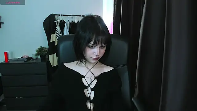 LiyaLuna online show from March 2026 12:32:02 PM