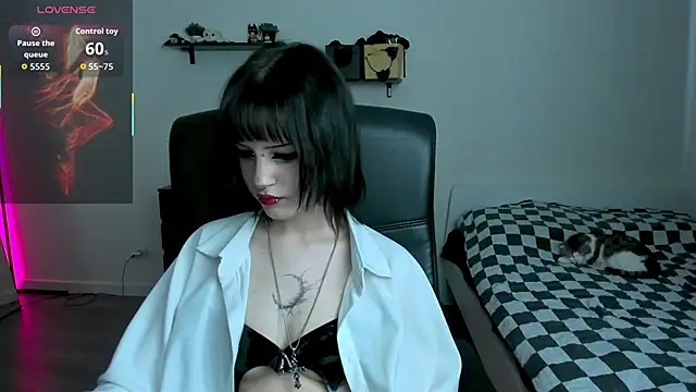 LiyaLuna online show from March 2026 12:41:01 PM