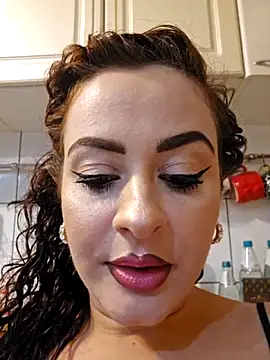 ShineBright88 online show from December 2025 08:25:01 PM