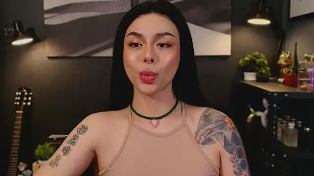 LUNACOCKSLAYER online show from November 2025 06:08:02 AM