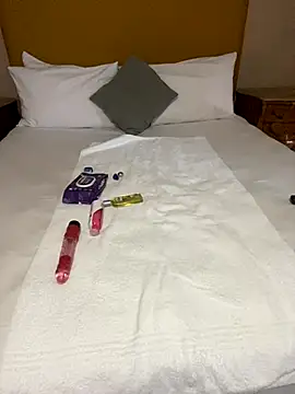 princesstina101 online show from November 2025 01:05:01 PM