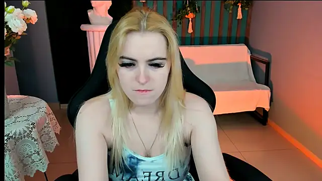 Stef Nicks online show from May 2026 09:07:02 AM