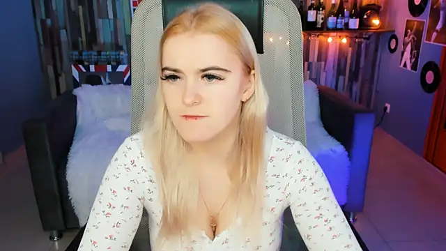 Stef Nicks online show from February 2026 07:39:01 AM