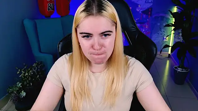 Stef Nicks online show from September 2025 06:02:01 AM