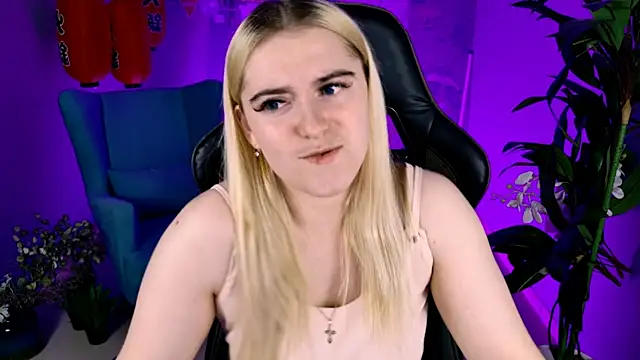 Stef Nicks online show from October 2025 09:11:02 AM