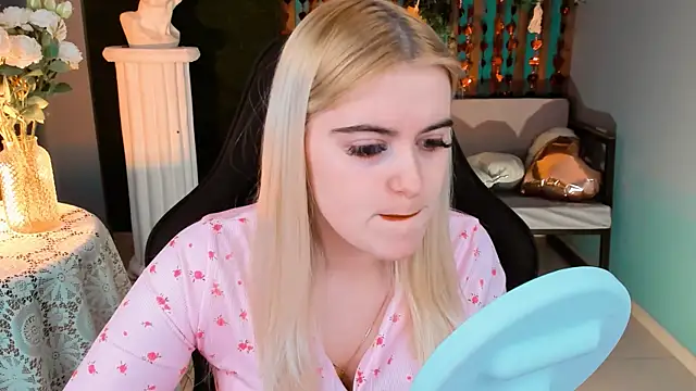 Stef Nicks online show from February 2026 09:10:01 AM