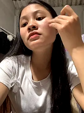 Snapshot of NhuFox chatting on October 2025 01:13:01 PM NhuFox online show from October 2025 01:13:01 PM