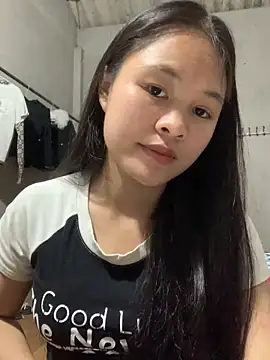 Snapshot of NhuFox chatting on September 2025 01:42:01 PM NhuFox online show from September 2025 01:42:01 PM