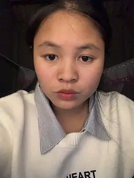 Snapshot of NhuFox chatting on November 2025 01:44:02 PM NhuFox online show from November 2025 01:44:02 PM