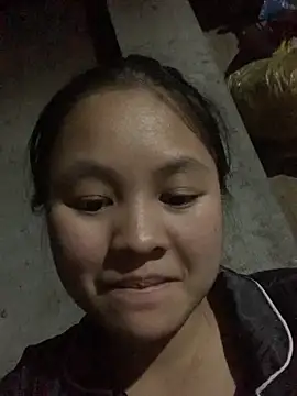 Snapshot of NhuFox chatting on November 2025 01:22:02 PM NhuFox online show from November 2025 01:22:02 PM