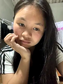 Snapshot of NhuFox chatting on September 2025 01:22:02 PM NhuFox online show from September 2025 01:22:02 PM