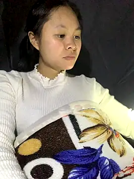 Snapshot of NhuFox chatting on November 2025 01:10:02 PM NhuFox online show from November 2025 01:10:02 PM