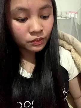 Snapshot of NhuFox chatting on December 2025 01:26:02 PM NhuFox online show from December 2025 01:26:02 PM