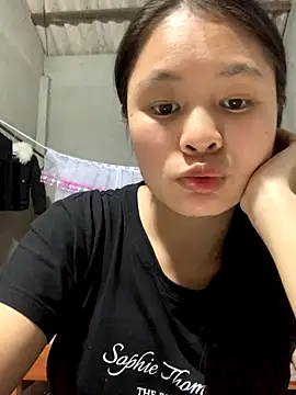 Snapshot of NhuFox chatting on September 2025 12:56:02 PM NhuFox online show from September 2025 12:56:02 PM