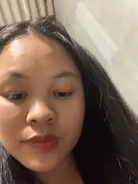 Snapshot of NhuFox chatting on November 2025 12:55:02 PM NhuFox online show from November 2025 12:55:02 PM