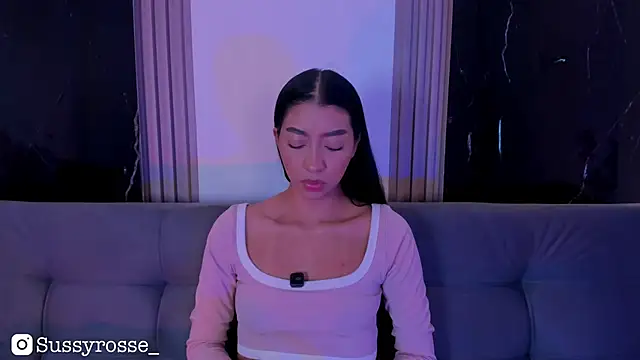 Snapshot of Sussyrosse_ chatting on November 2025 08:18:02 PM Sussyrosse online show from November 2025 08:18:02 PM
