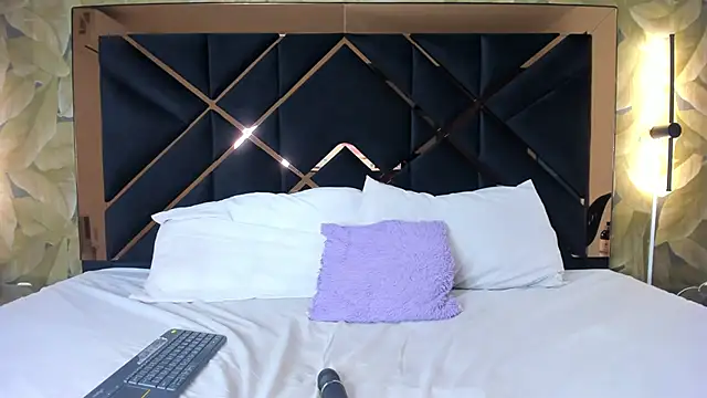 AliciaJerez1 online show from October 2025 08:48:02 AM