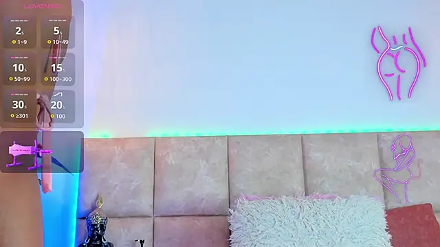 Snapshot of KarolBlanco chatting on November 2025 06:56:02 PM KarolBlanco online show from November 2025 06:56:02 PM