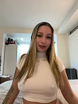 miagarcia250 online show from July 2026 02:00:01 AM