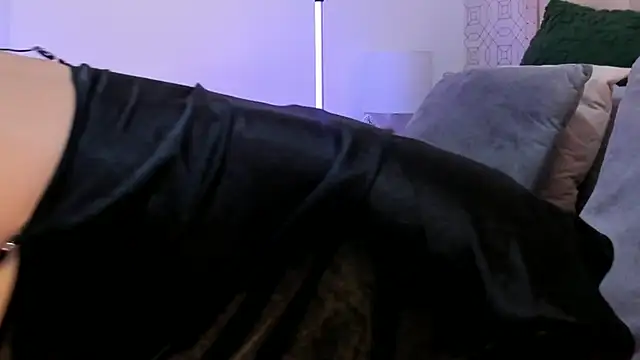 SuccubusDolly online show from November 2025 08:20:02 PM