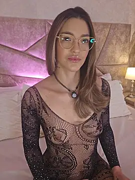 Snapshot of ClaradelMar chatting on June 2026 10:23:01 AM ClaradelMar online show from June 2026 10:23:01 AM