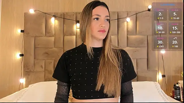 Snapshot of ClaradelMar chatting on November 2025 11:36:01 AM ClaradelMar online show from November 2025 11:36:01 AM