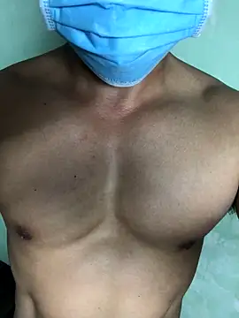 Huynh-duc-huy online show from December 2025 07:57:02 AM