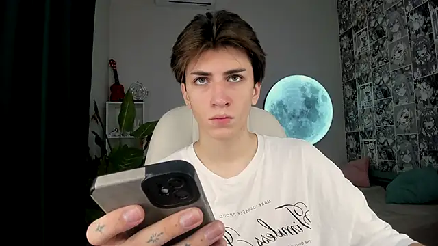 Oliver Starboy online show from September 2025 05:07:02 AM